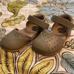 Grey Livie and Luca size 7